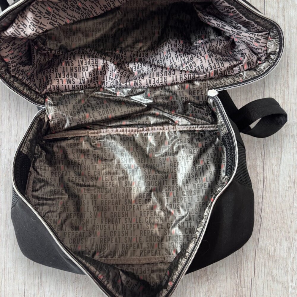 Stella & Dot Black Quilted Backpack Zip Tote Travel Bag Crush It Repeat Lining - Picture 5 of 9